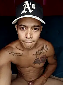 Snapshot of Anmadena chatting on March 15, 2026, 10:16 pm Anmadena online show from March 15, 2026, 10:16 pm