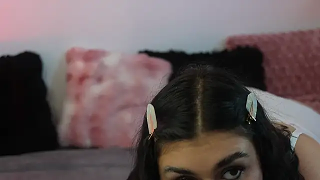 Snapshot of ItsKendra chatting on June 14, 2026, 1:57 pm ItsKendra online show from June 14, 2026, 1:57 pm