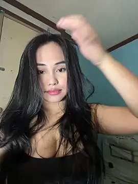 slut emerald22 online show from May 10, 2026, 9:31 pm