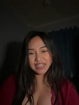 slut emerald22 online show from May 15, 2026, 7:43 pm