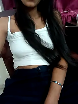 aushi rajput online show from April 18, 2026, 7:07 pm