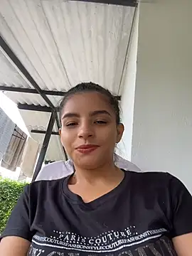 Snapshot of leidi-95- chatting on July 9, 2026, 1:59 pm leidi-95- online show from July 9, 2026, 1:59 pm