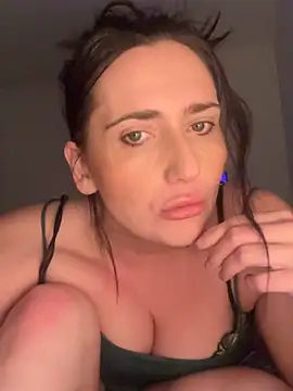 Siren  xxx online show from March 18, 2026, 9:07 pm
