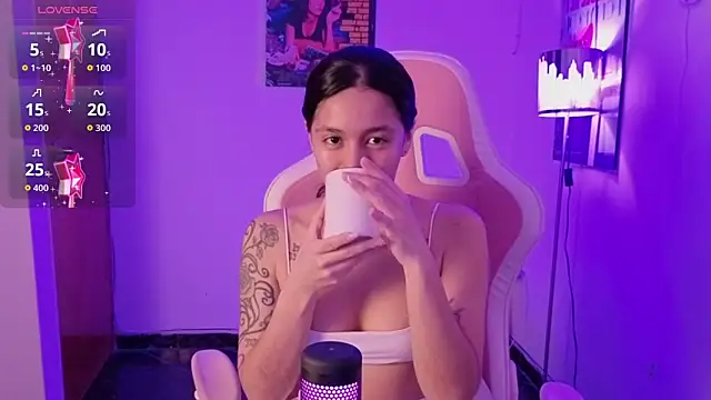 Oliviasims online show from April 2, 2026, 1:25 am