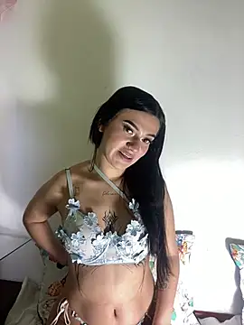 chloe evans0 online show from April 22, 2026, 7:37 pm