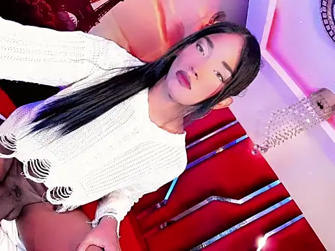 Paola Delfino online show from April 7, 2026, 10:59 am