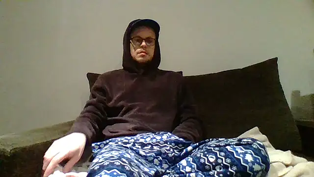 HornyLad34UK online show from March 16, 2026, 10:58 pm