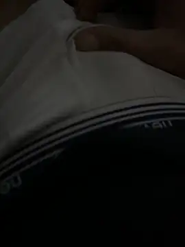 jeromelightskin5 online show from March 17, 2026, 1:21 am