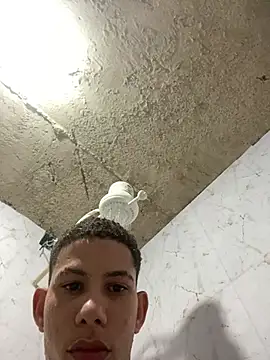 Snapshot of sgxtremm chatting on March 17, 2026, 6:06 am sgxtremm online show from March 17, 2026, 6:06 am