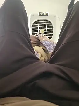 mavin  online show from April 13, 2026, 4:40 am