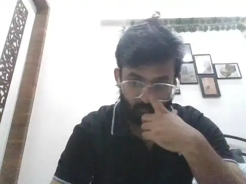 Snapshot of aryaka1303 chatting on April 23, 2026, 3:47 pm aryaka1303 online show from April 23, 2026, 3:47 pm