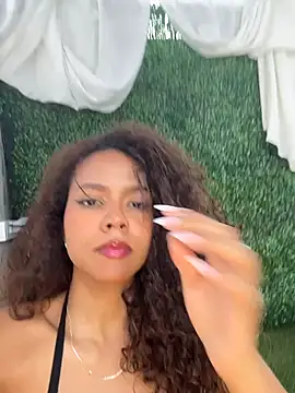 CurlyOopsieXXX online show from July 1, 2026, 9:25 pm