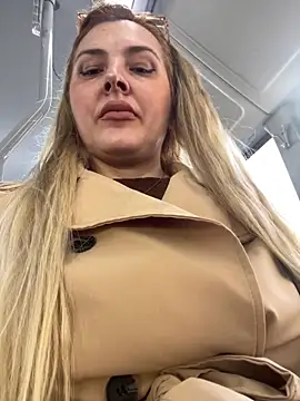 Maria3879 online show from April 1, 2026, 7:42 am