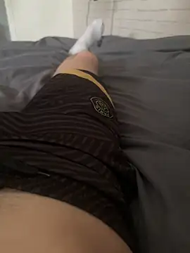 zoladj online show from April 12, 2026, 12:21 pm