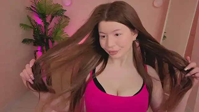 Sophia Everly online show from May 12, 2026, 9:50 am