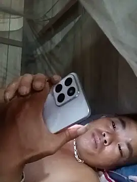 boy-pho- online show from May 26, 2026, 2:35 pm