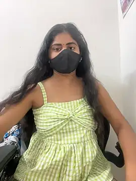 sexy-riyaa43 online show from April 27, 2026, 8:34 am
