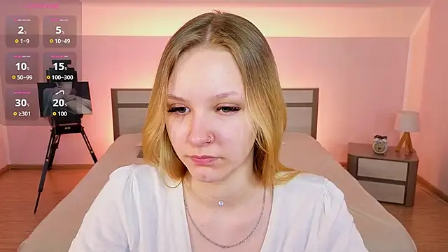 StaceyyJones online show from May 5, 2026, 10:56 am