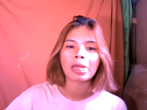 Urcutiepiebaby online show from March 20, 2026, 3:22 am