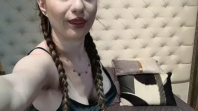 AmiellaRose online show from March 28, 2026, 6:35 am