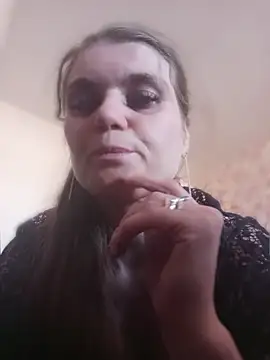 Snapshot of -MilfAnn- chatting on April 2, 2026, 5:05 am -MilfAnn- online show from April 2, 2026, 5:05 am