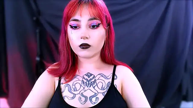 Snapshot of MistressEdith chatting on April 15, 2026, 8:21 am MistressEdith online show from April 15, 2026, 8:21 am