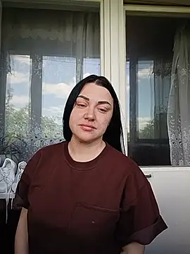 Elsie-Nora online show from June 19, 2026, 10:30 am