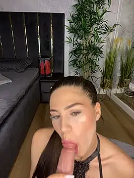 valery evan online show from March 25, 2026, 7:31 pm
