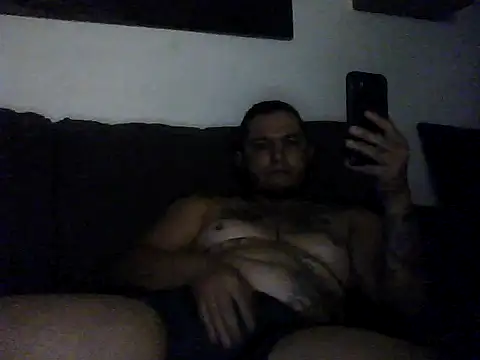 HOTB0Y18 online show from April 17, 2026, 7:22 am