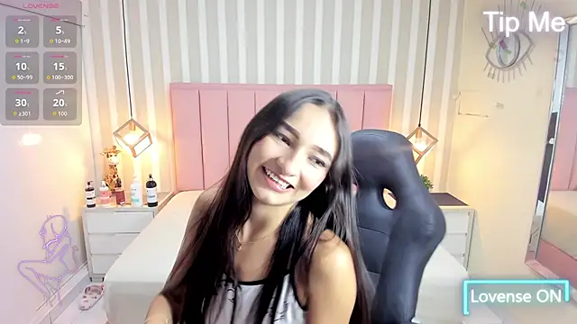 Snapshot of LIZZY_VALL chatting on April 22, 2026, 7:26 pm LIZZY VALL online show from April 22, 2026, 7:26 pm