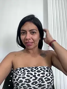 Snapshot of Noa_rousse01 chatting on April 2, 2026, 7:00 pm Noa rousse01 online show from April 2, 2026, 7:00 pm