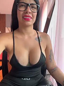 Snapshot of Noa_rousse01 chatting on April 17, 2026, 8:23 pm Noa rousse01 online show from April 17, 2026, 8:23 pm