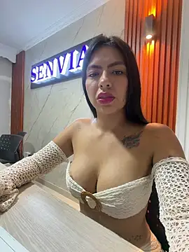 Snapshot of Noa_rousse01 chatting on May 14, 2026, 4:08 am Noa rousse01 online show from May 14, 2026, 4:08 am