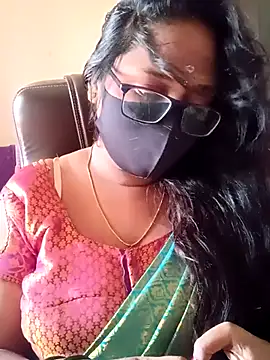 Snapshot of poojag_2 chatting on July 13, 2026, 6:16 am poojag 2 online show from July 13, 2026, 6:16 am