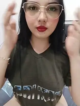 Snapshot of veleria_allurin chatting on June 14, 2026, 12:52 am veleria allurin online show from June 14, 2026, 12:52 am