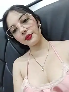 Snapshot of veleria_allurin chatting on June 21, 2026, 4:09 pm veleria allurin online show from June 21, 2026, 4:09 pm