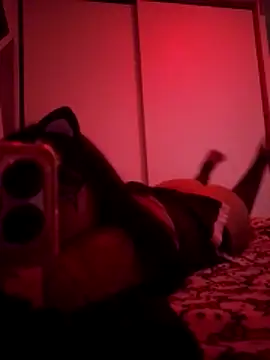 Jaazminee online show from April 23, 2026, 5:52 am