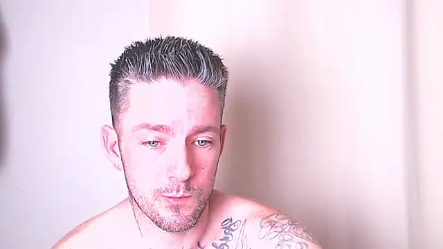 Snapshot of SkylarrGrey chatting on March 22, 2026, 7:34 am SkylarrGrey online show from March 22, 2026, 7:34 am