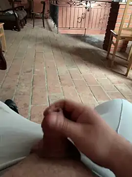 Snapshot of rolly2026 chatting on March 31, 2026, 1:00 pm rolly2026 online show from March 31, 2026, 1:00 pm