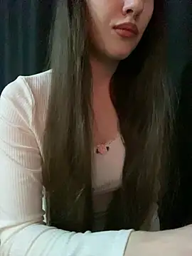 Snapshot of shrie_beverlyy045 chatting on April 7, 2026, 10:31 pm shrie beverlyy045 online show from April 7, 2026, 10:31 pm