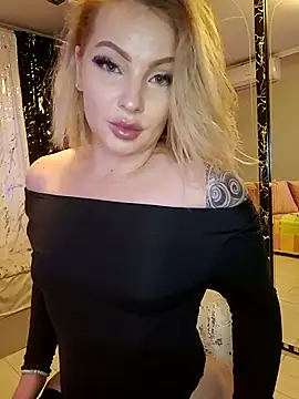 Snapshot of AngelGlowx chatting on March 28, 2026, 4:39 pm AngelGlowx online show from March 28, 2026, 4:39 pm