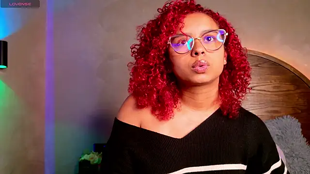 lara curly online show from March 31, 2026, 10:26 am