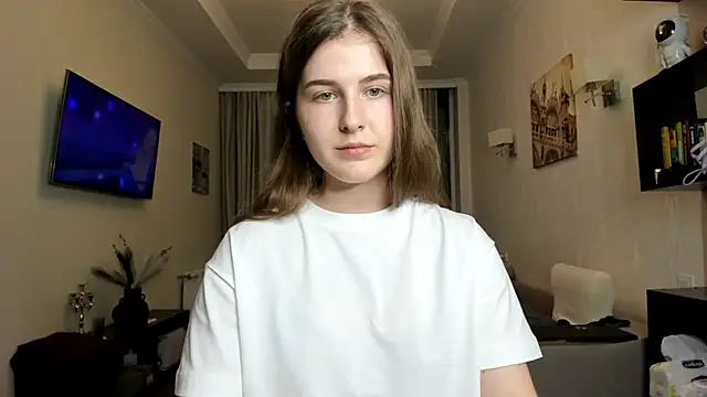 Snapshot of OhMyAlice chatting on April 7, 2026, 8:53 pm OhMyAlice online show from April 7, 2026, 8:53 pm