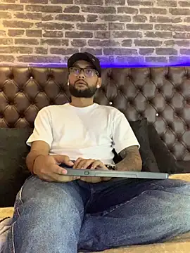 KyleJoss30 online show from March 24, 2026, 9:09 pm