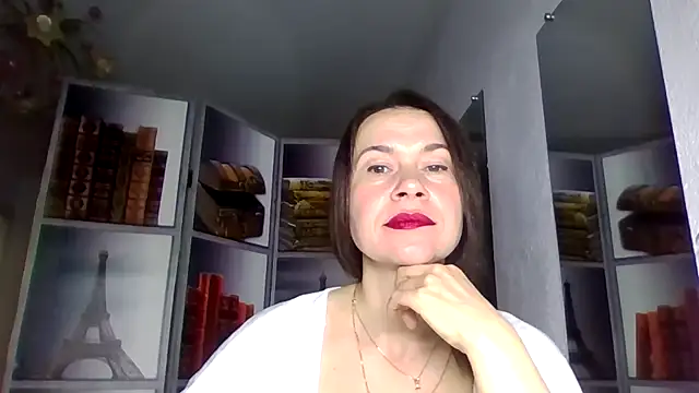 Selena Moo online show from March 23, 2026, 6:39 am