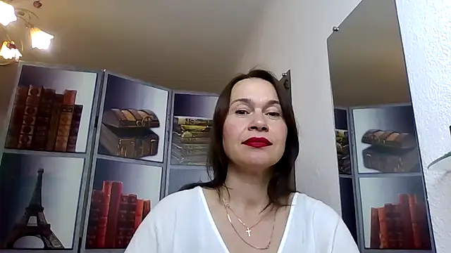 Selena Moo online show from May 9, 2026, 9:03 am