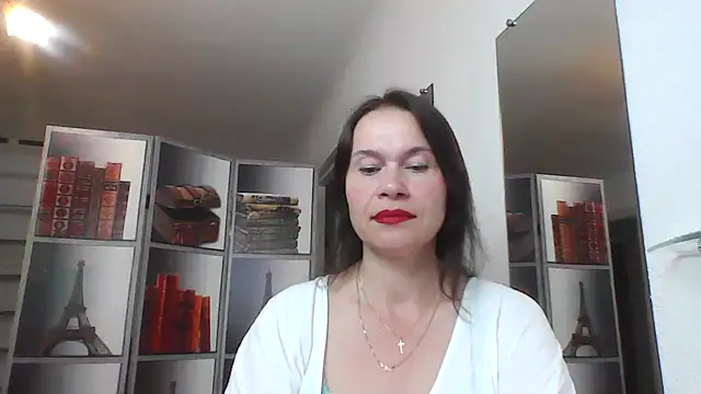 Selena Moo online show from June 15, 2026, 2:19 pm