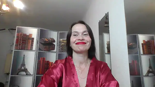 Selena Moo online show from June 19, 2026, 9:29 pm