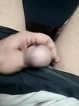 blackfullhairychest online show from April 11, 2026, 2:05 am