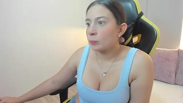 Snapshot of kira_relish chatting on April 21, 2026, 11:16 am kira relish online show from April 21, 2026, 11:16 am